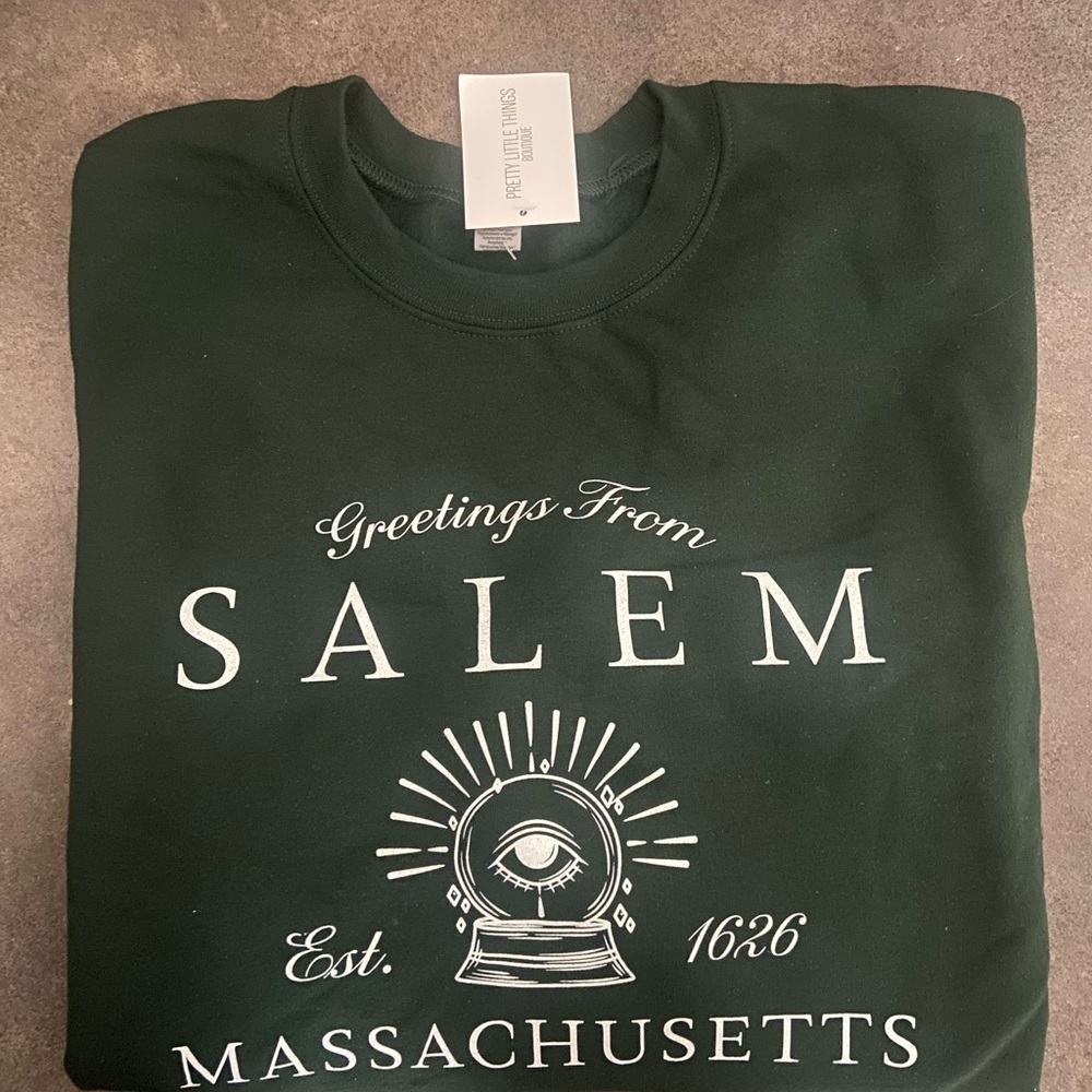 NWT PrettyLittleThing Dark Green Sweater